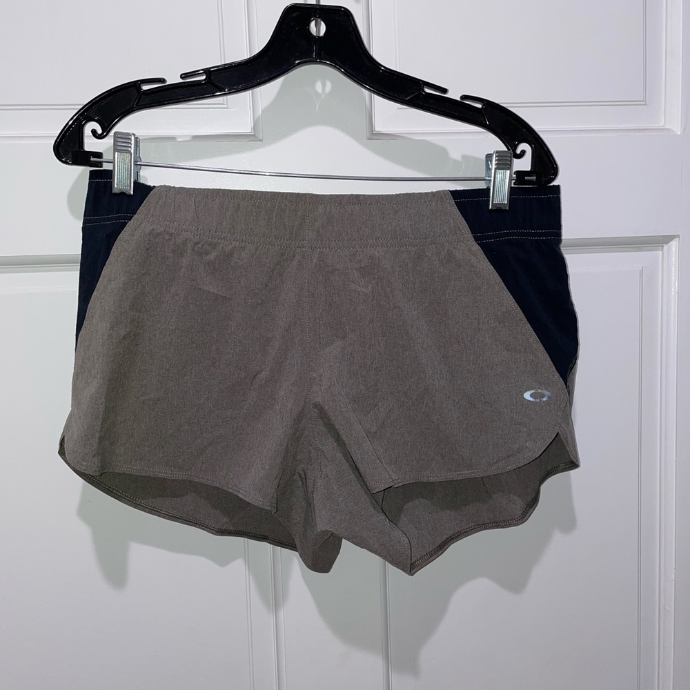 Oakley running shorts, gray, size medium with liner